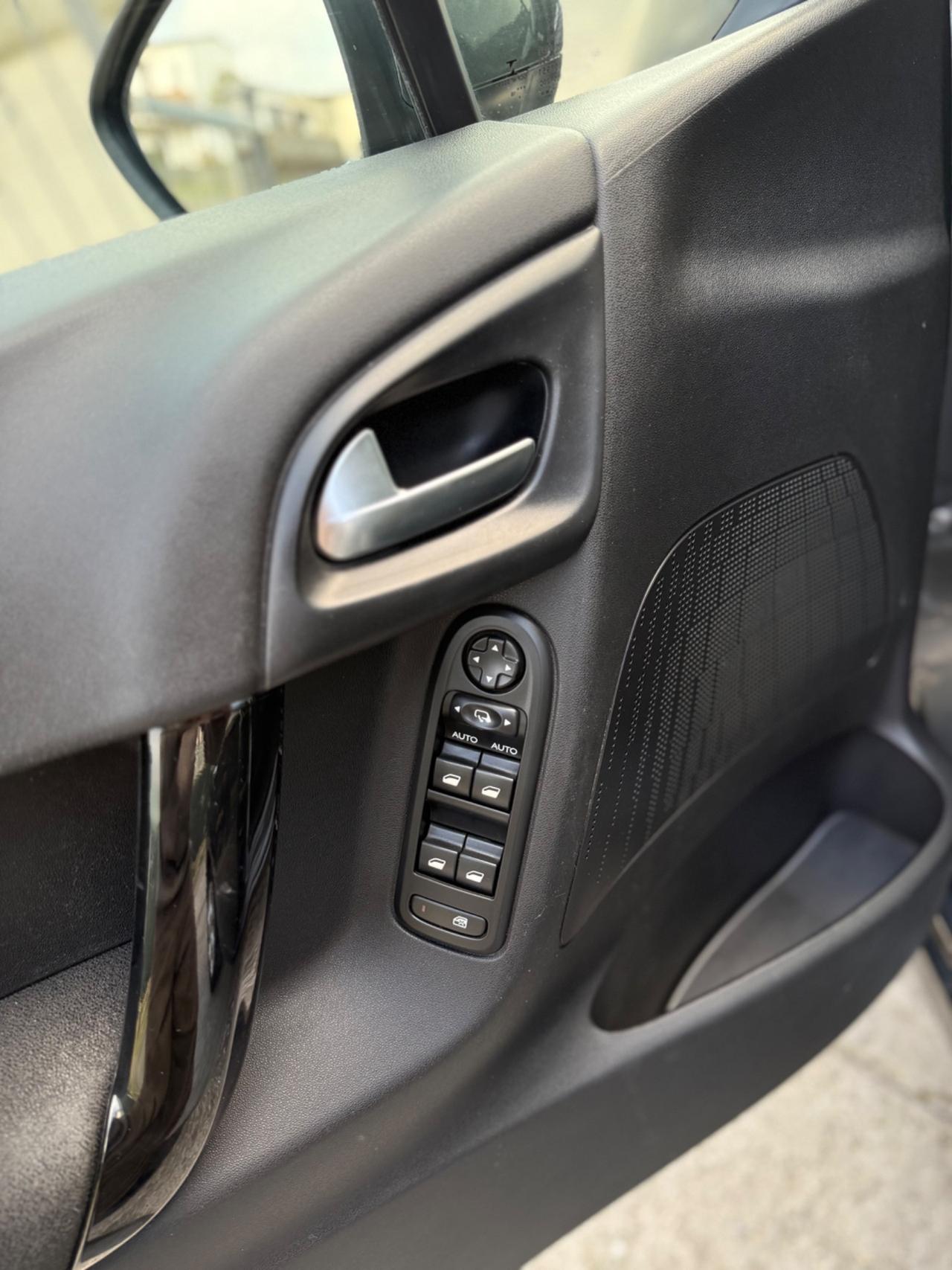 Citroen C3 1.2 BENZINA EXCLUSIVE 2016 NEOPATENTATI