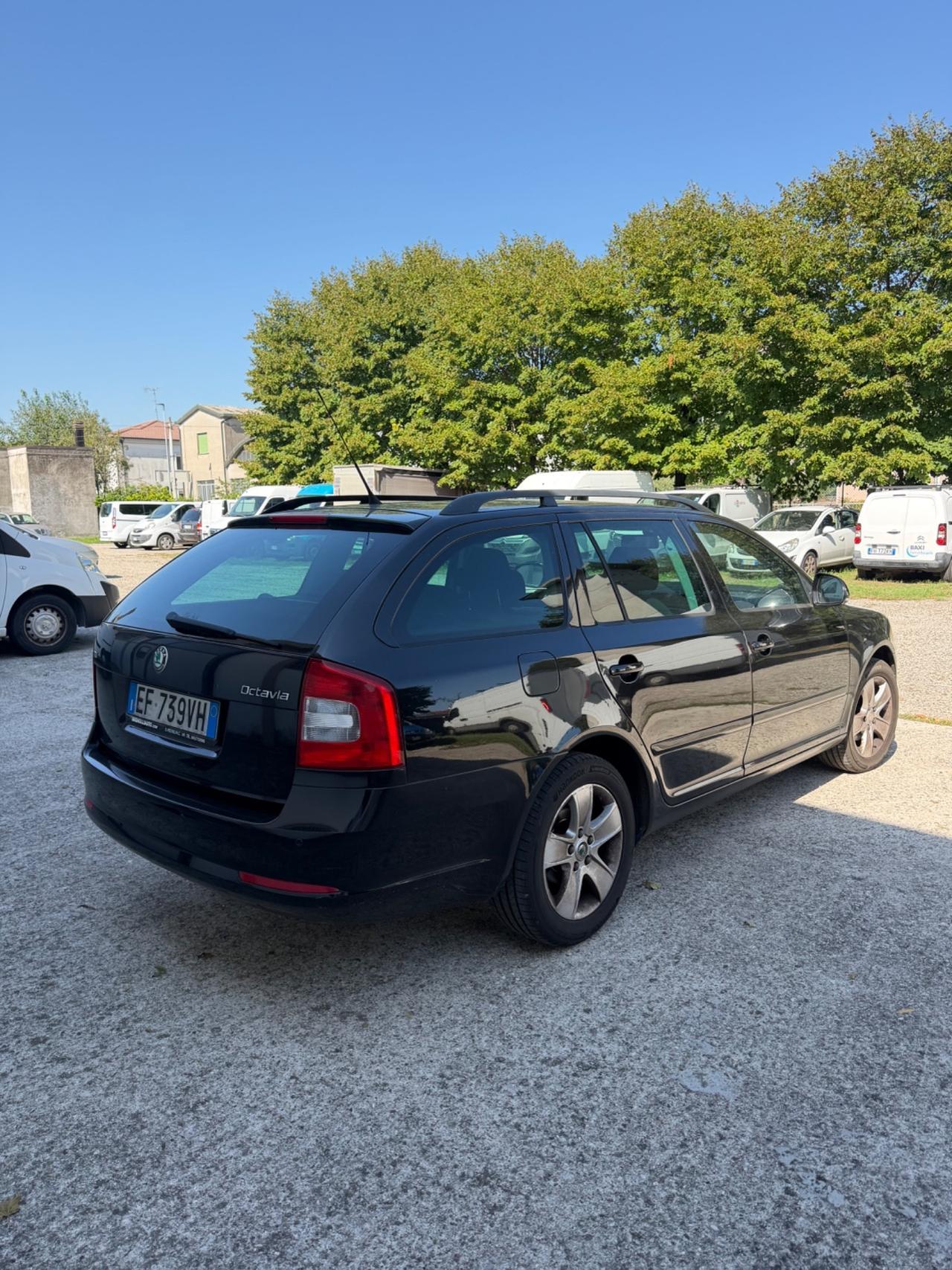 Skoda Octavia 1.6 TDI CR F.AP. Wagon Elegance