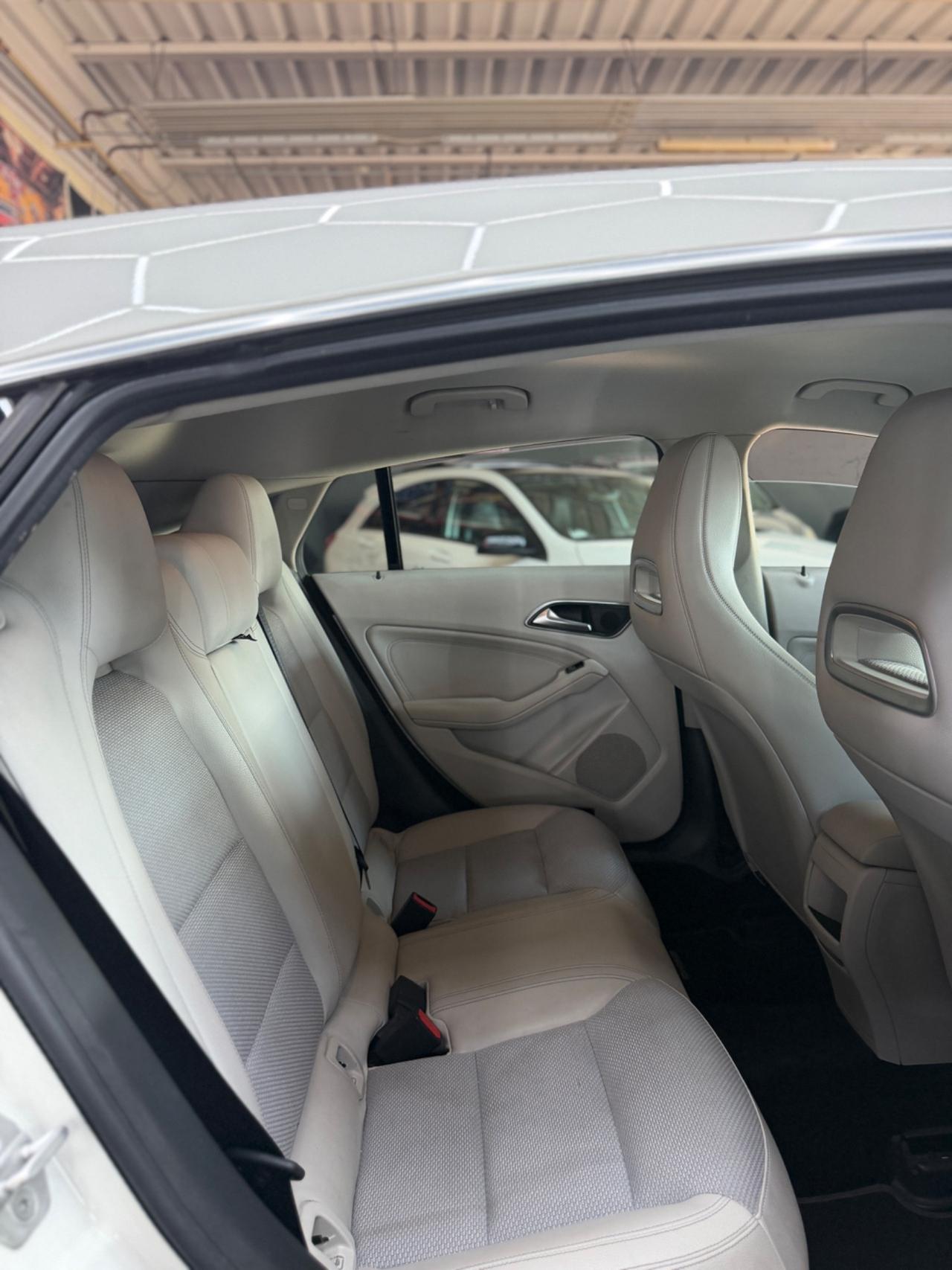 Mercedes-benz A 180 d Automatic Sport