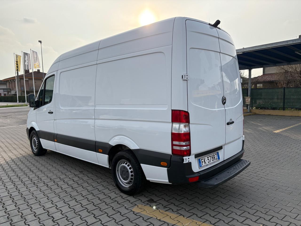 Mercedes Benz 313 2.2 DIESEL