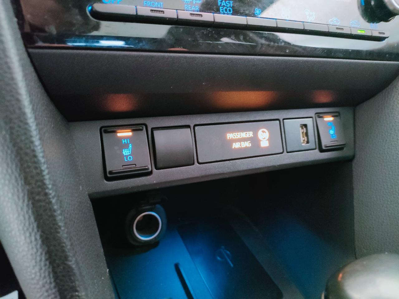 TOYOTA Yaris Cross - Yaris Cross 1.5h Lounge fwd 116cv e-cvt