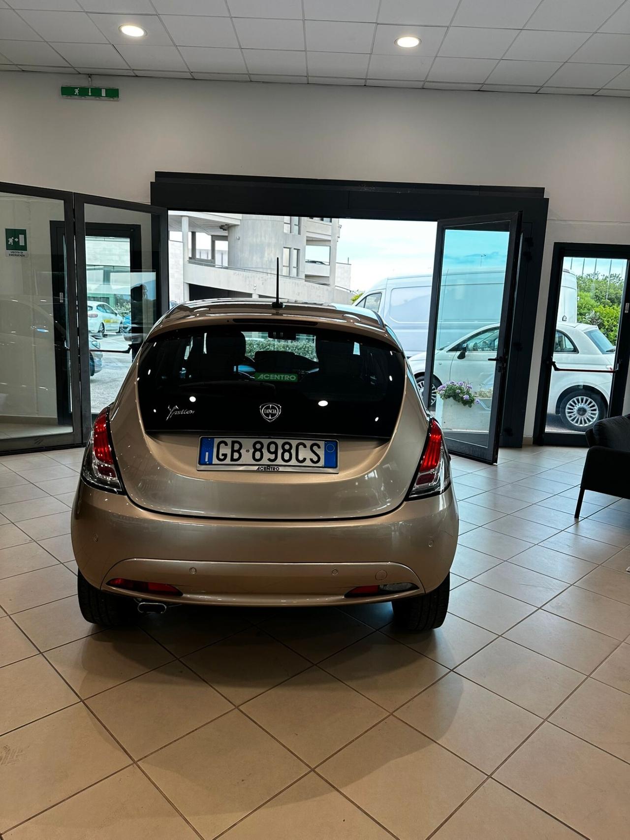 Lancia Ypsilon 1.2 69 CV 5 porte GPL Ecochic Gold