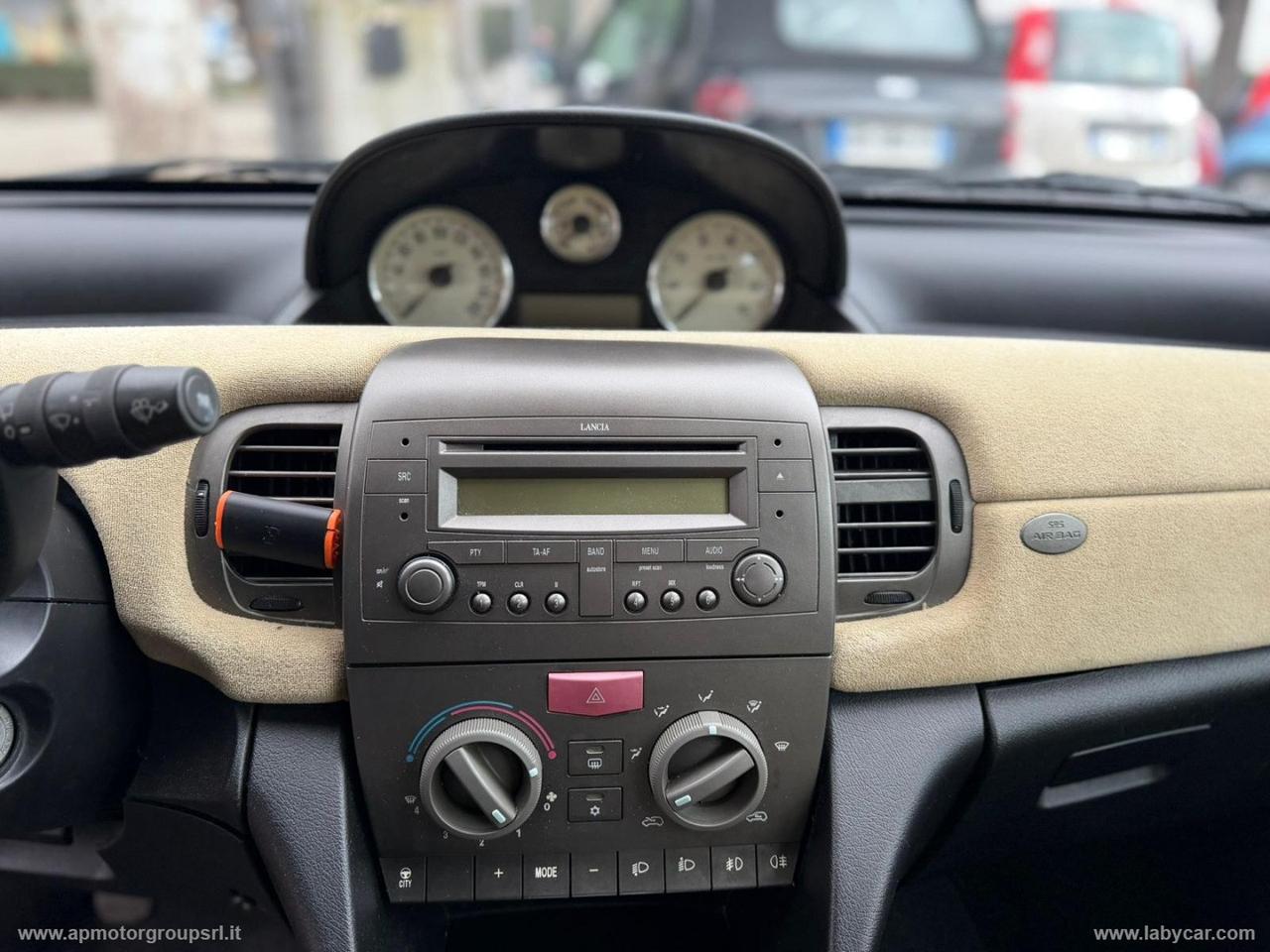 LANCIA Ypsilon 1.2 16V Argento