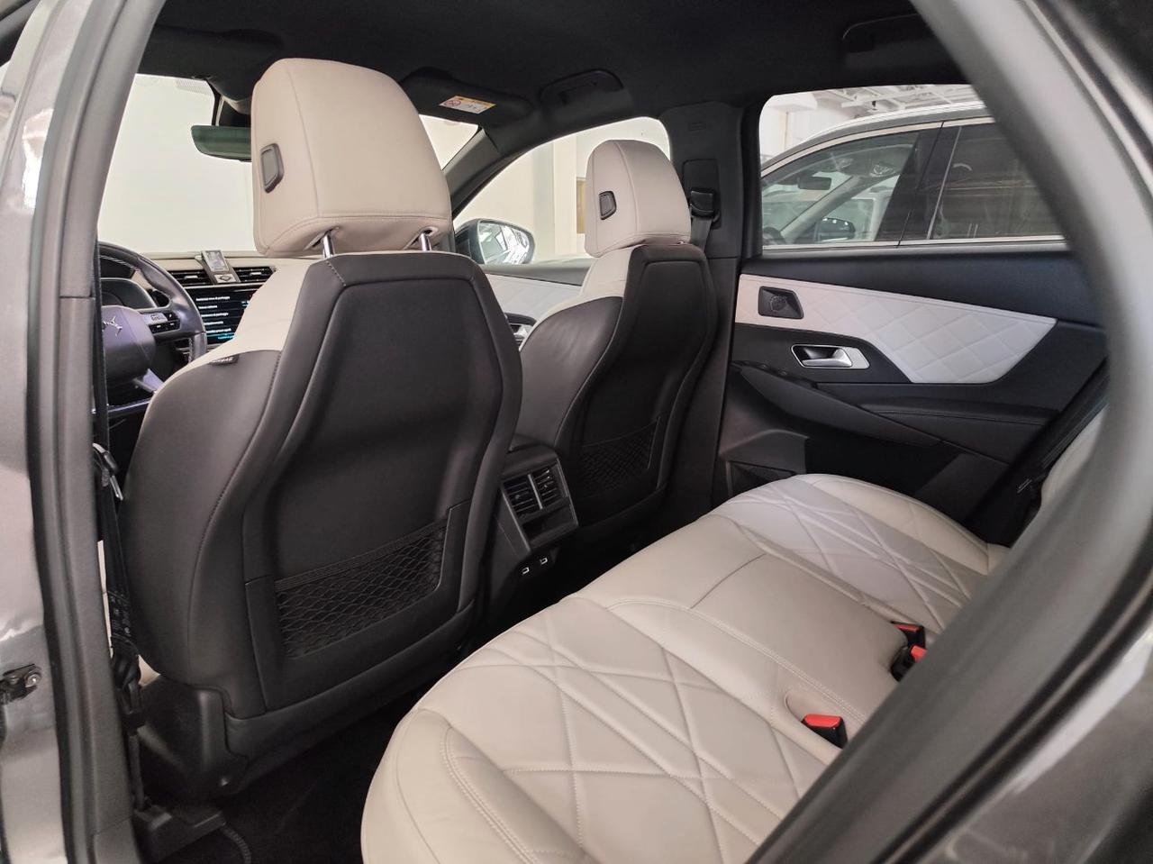 DS Automobiles 7 Ibrida Plug-in