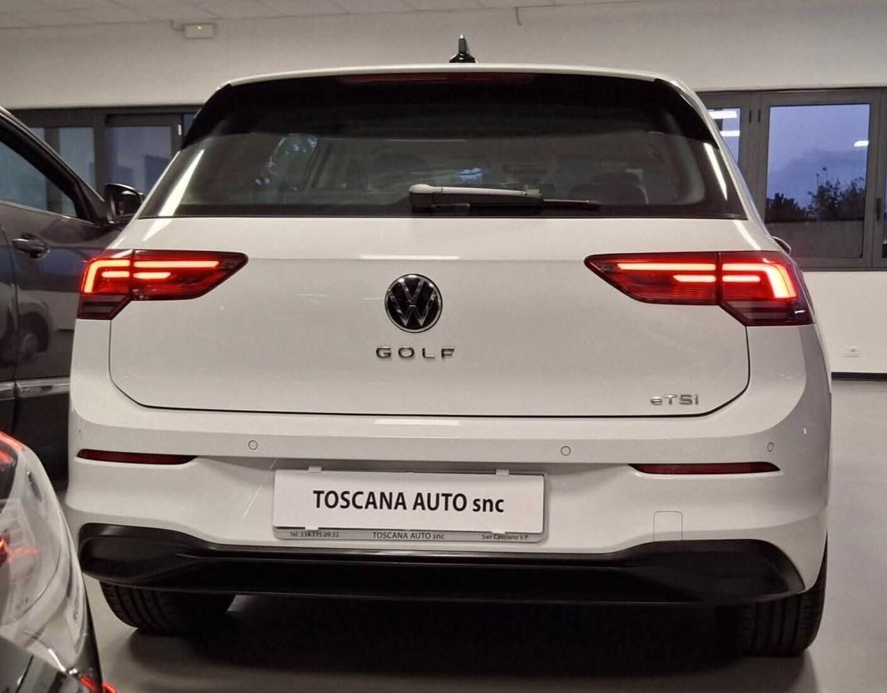 Volkswagen Golf 1.5 eTSI DSG virtual cockpit