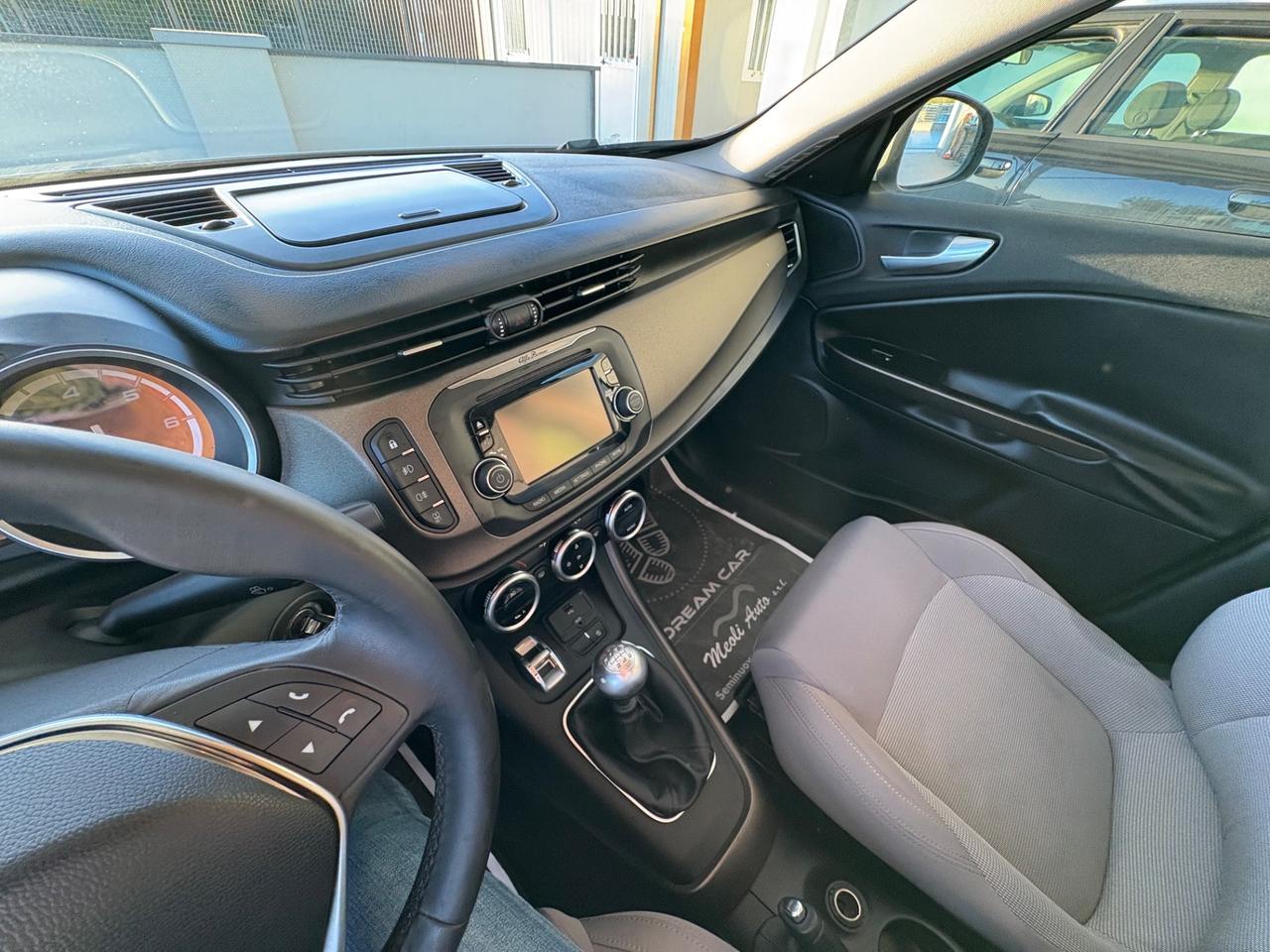 Alfa Romeo Giulietta 1.6 JTDm-2 105 CV Exclusive