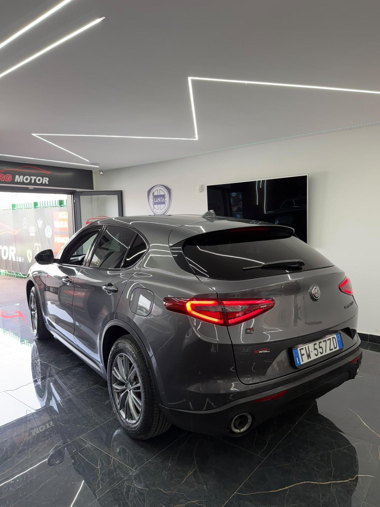 Alfa Romeo Stelvio 2.2 Turbodiesel 210 CV AT8 Q4 Executive
