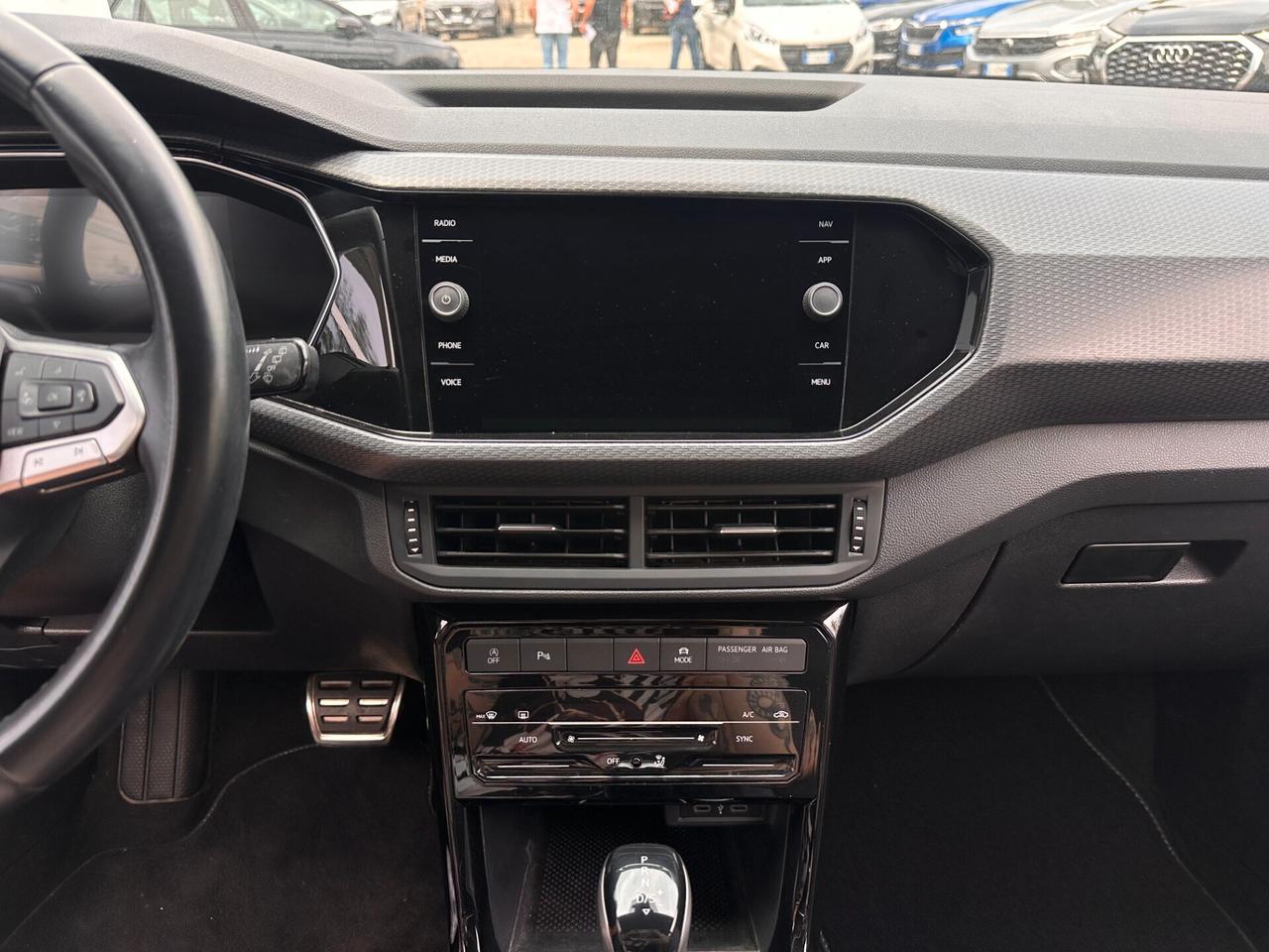 Volkswagen T-Cross 1.0 TSI 110 CV DSG R-Line