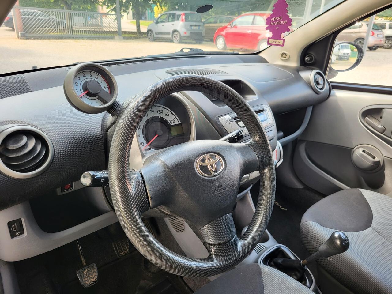 Toyota Aygo 1.0 12V VVT-i 3 porte Sol