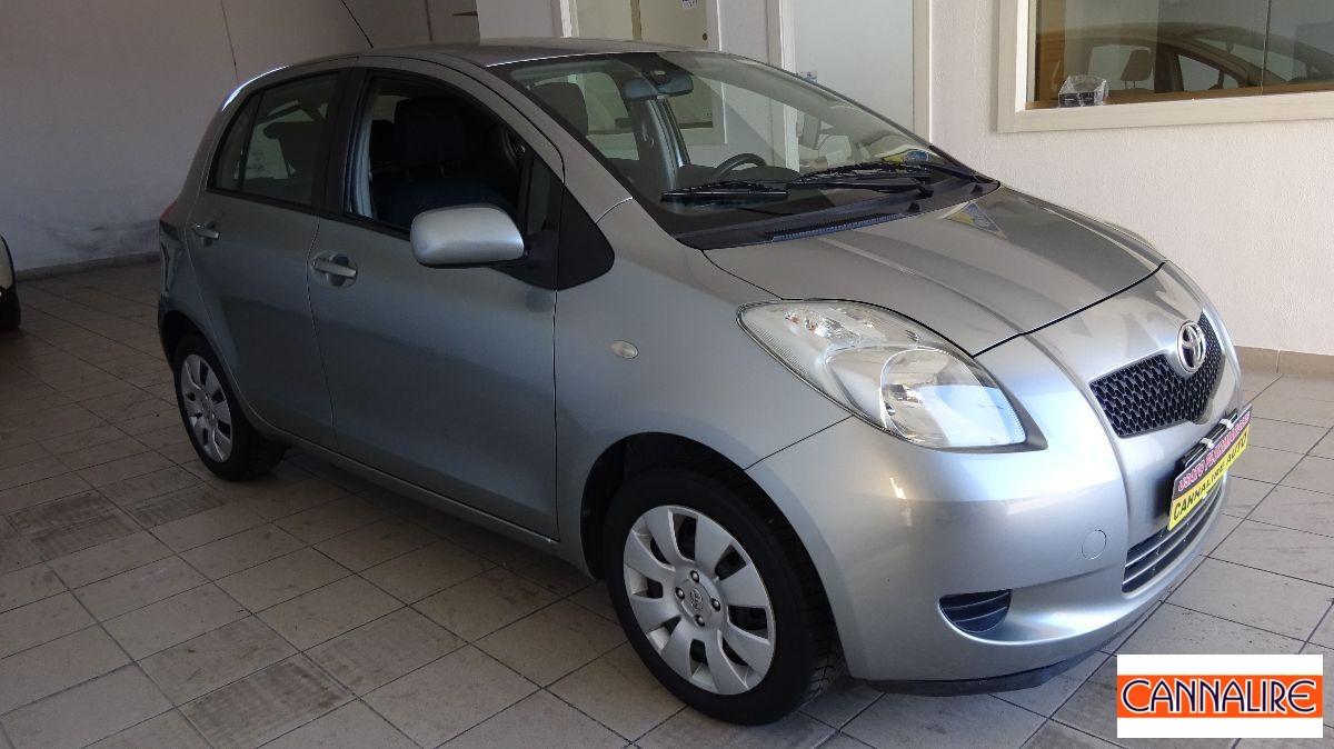 TOYOTA - Yaris - 1.0 5p. Sol