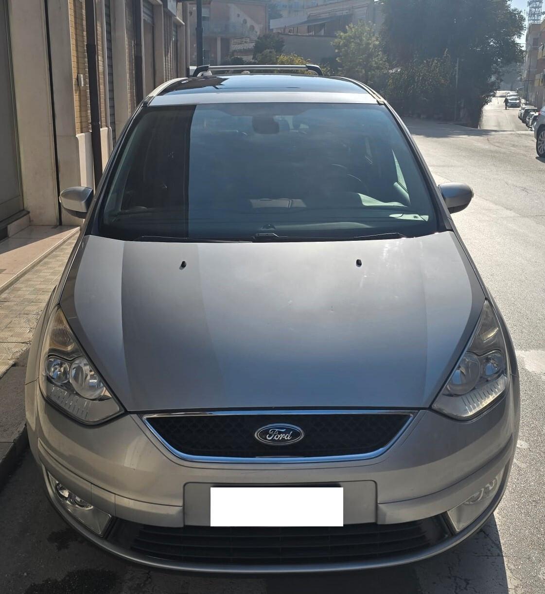 Ford Galaxy 2.0 TDCi 140 cv Ghia