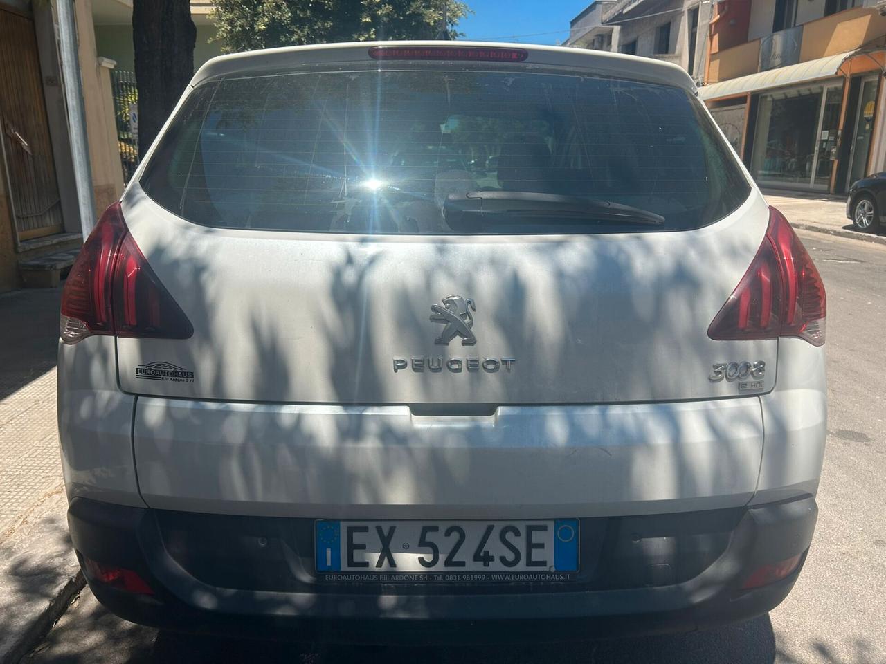 Peugeot 3008 1.6 e-HDi 115 CV ETG6
