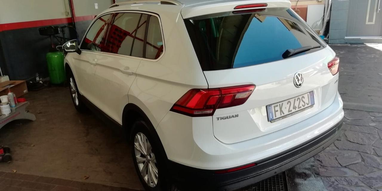 Volkswagen Tiguan 2.0 TDI SCR DSG Business BlueMotion Technology