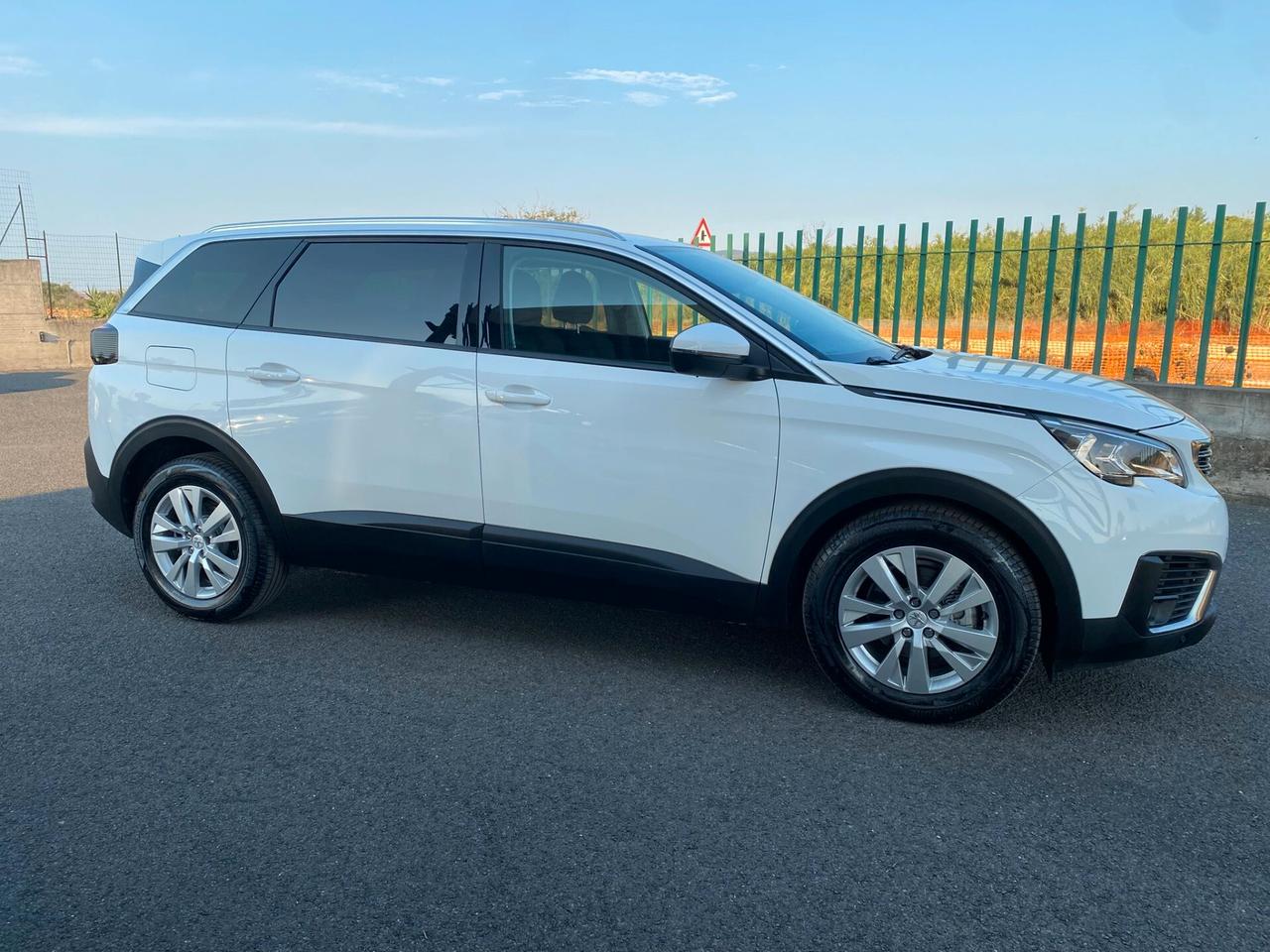 Peugeot 5008 1.6 BlueHDi 120 S&S Business Mix