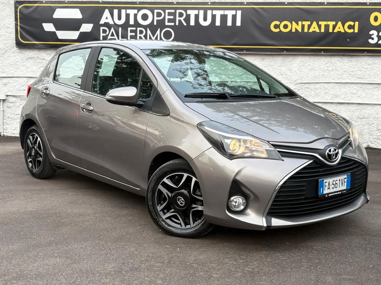 Toyota Yaris 1.0 5 porte Lounge