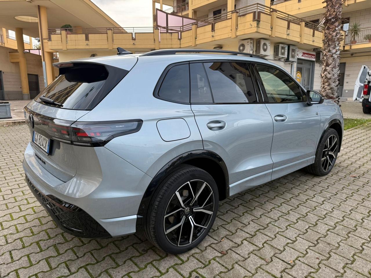 Volkswagen Tiguan 2.0 TDI 193 CV DSG 4MOTION R-Line Plus