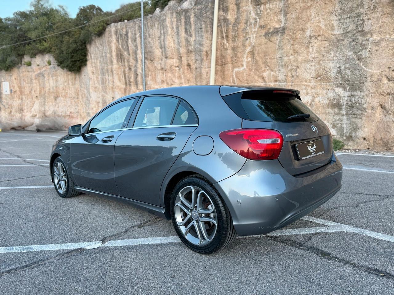 Mercedes A180 Sport/1.5 110 CV/KEYLESS/CAMERA/AMBIENT LIGHTS
