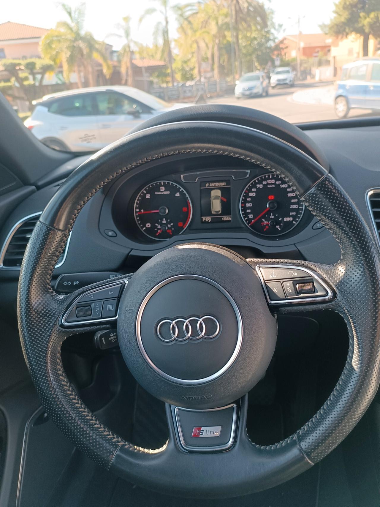 Audi Q3 2.0 TDI 184 CV S tronic S LINE