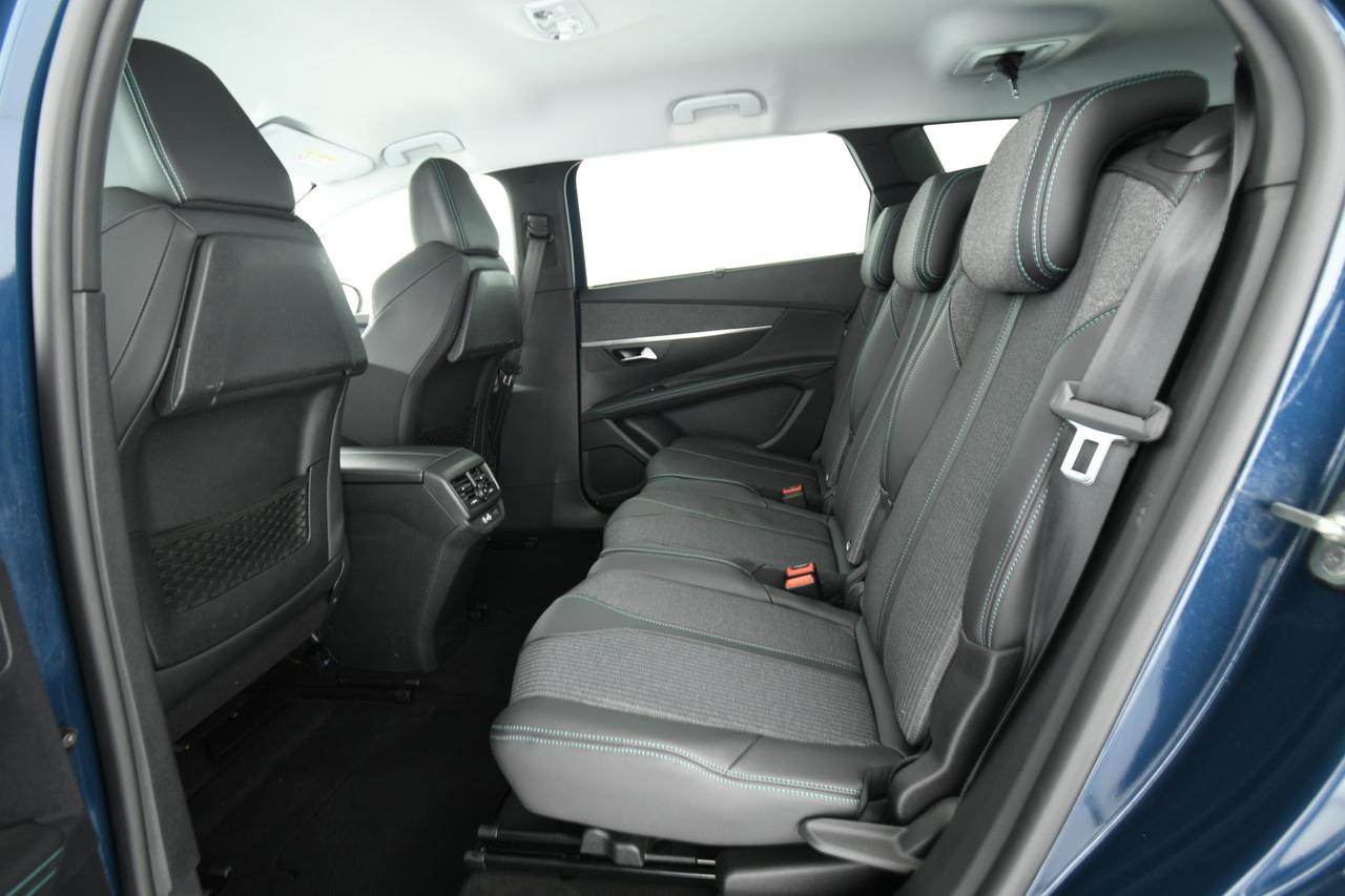 PEUGEOT 5008 1.5 bluehdi Allure Pack s&s 130cv eat8 CAMERA+APP CONNECT