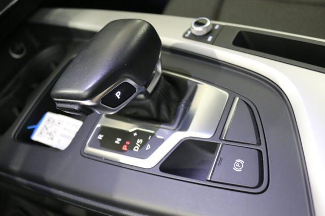 AUDI A4 40 TDI S tronic Business Advanced
