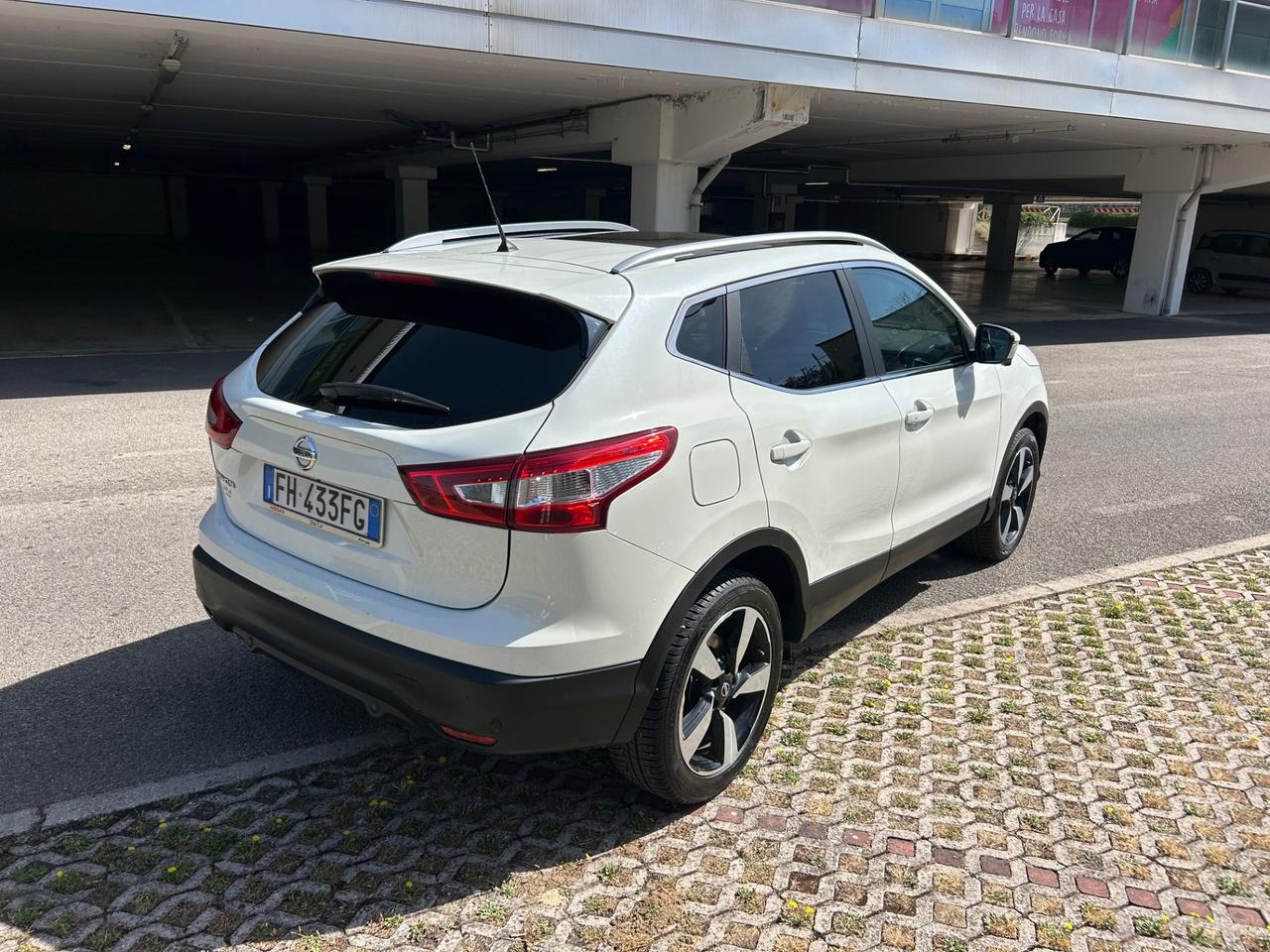 Nissan Qashqai 1.5 dCi N-Connecta