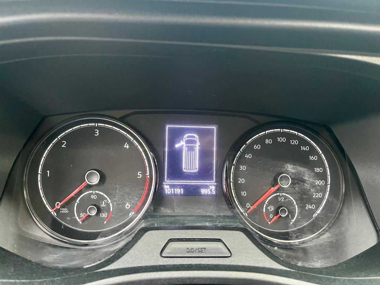 Volkswagen T6 Caravelle 2.0 TDI FWD 9 Posti