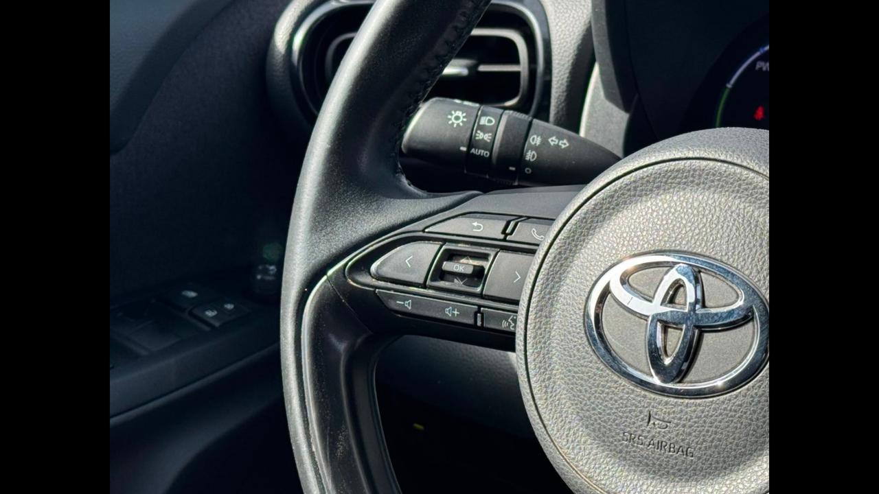 TOYOTA Yaris Cross 2021 - Yaris Cross 1.5h Trend fwd 116cv e-cvt