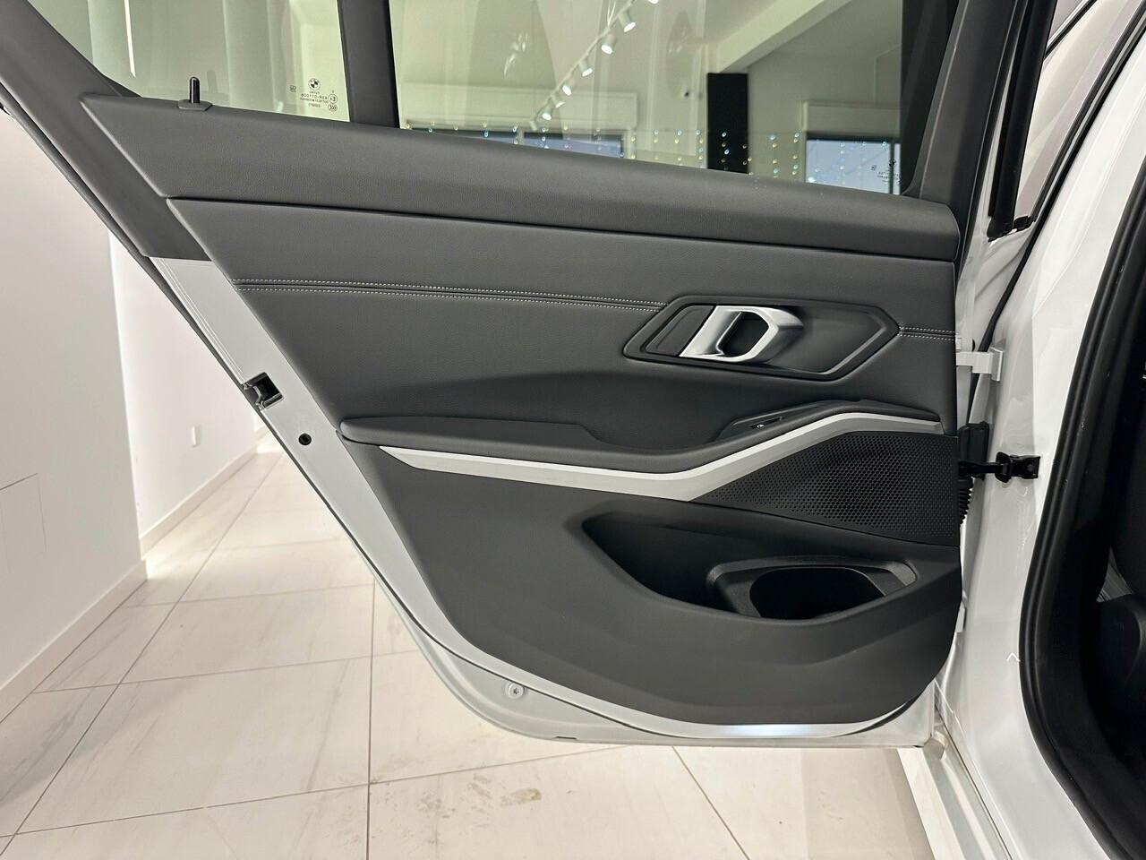 Bmw 318d 2.0 150 CV MHEV M Sport 70.000 KM 2022