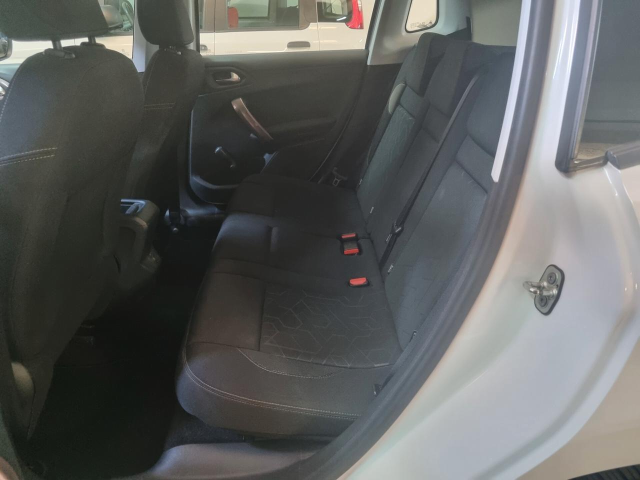 Peugeot 2008 1.4 HDi 68CV Active