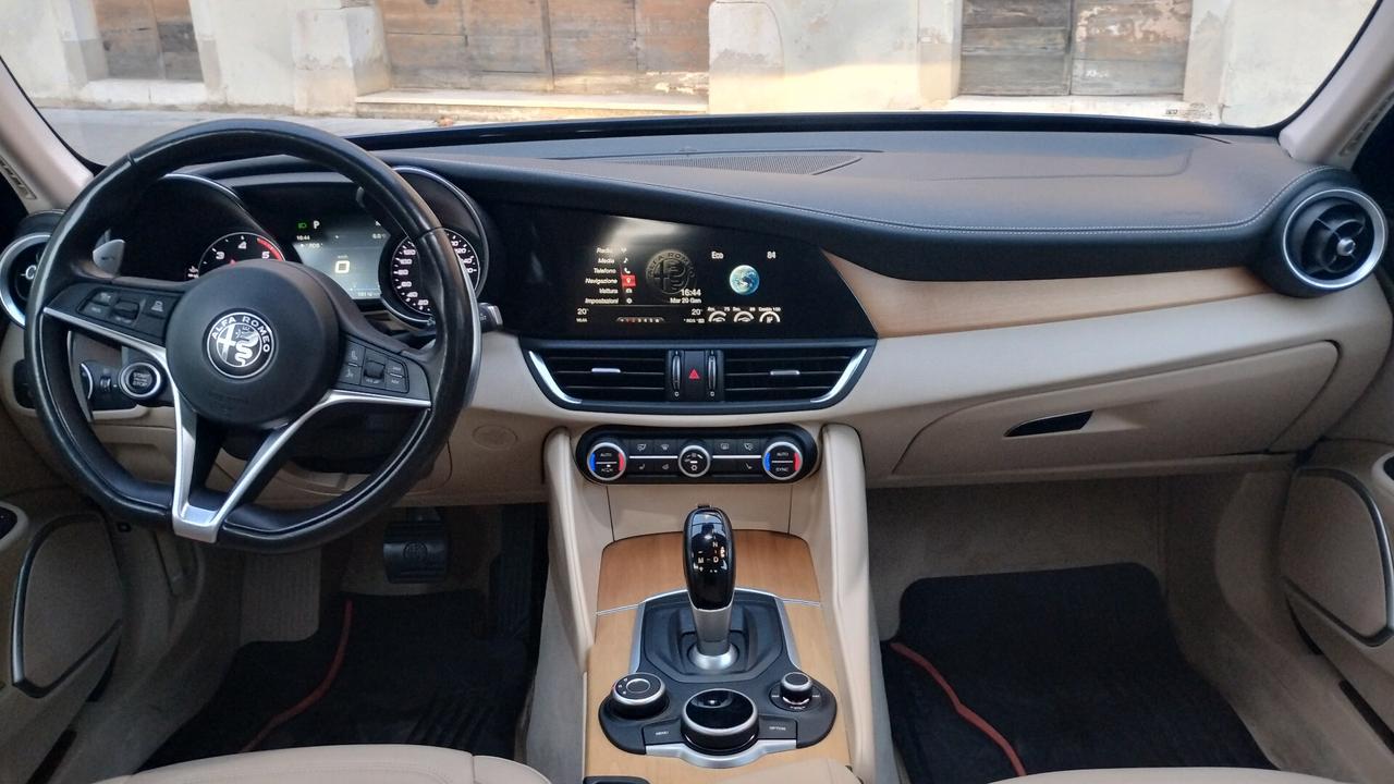 Alfa Romeo Giulia 2.2 Turbodiesel 180 CV Executive