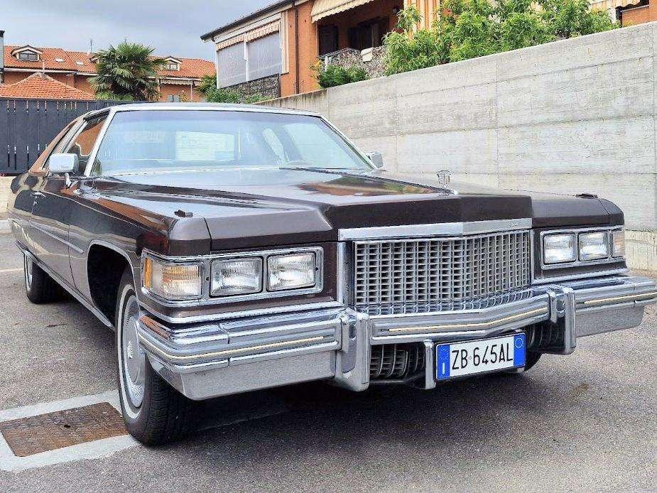 Cadillac Deville None