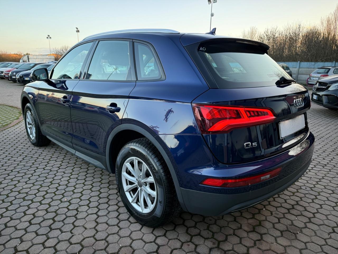 Audi Q5 35 TDI quattro S tronic Business