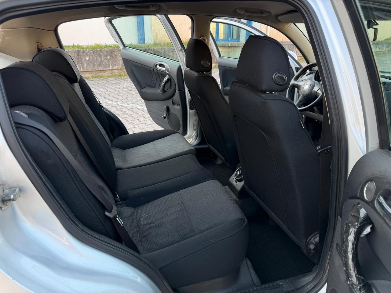 Alfa147 1.9 JTD 5 porte Ok Neopatentati