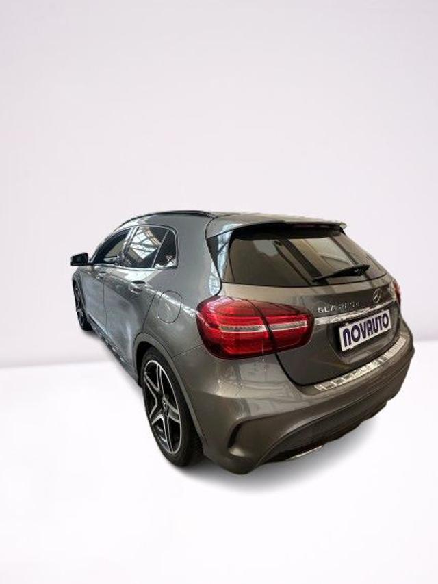 MERCEDES-BENZ GLA 220 d Automatic 4Matic Premium