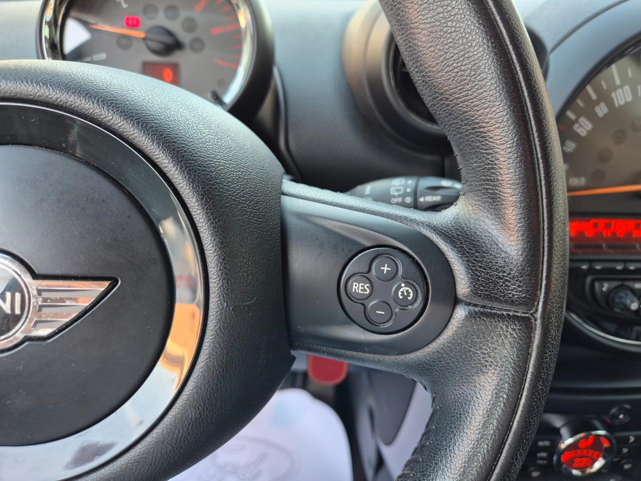Mini Cooper D Countryman 1.6 VERDE INGLESE