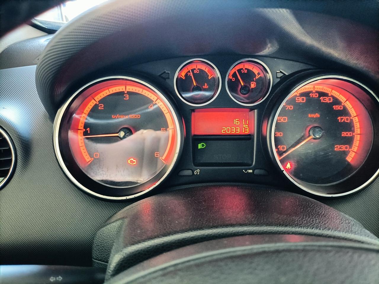 Peugeot 308 1.6 8V HDi 112CV SW Premium 02/2011