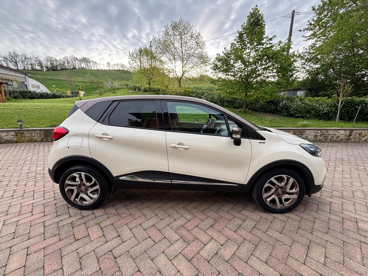 Renault Captur 1.5 dCi 8V 110 CV Start&Stop Intens
