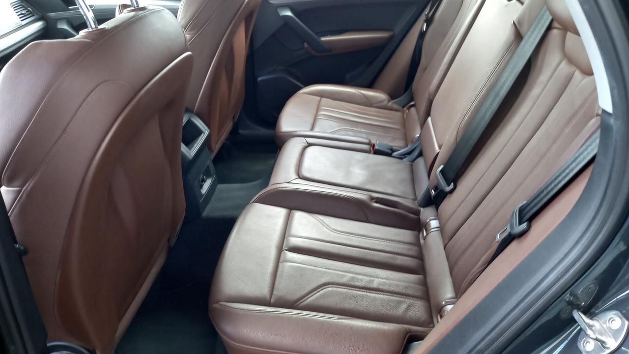 Audi Q5 2.0 TDI quattro S tronic Business Sport