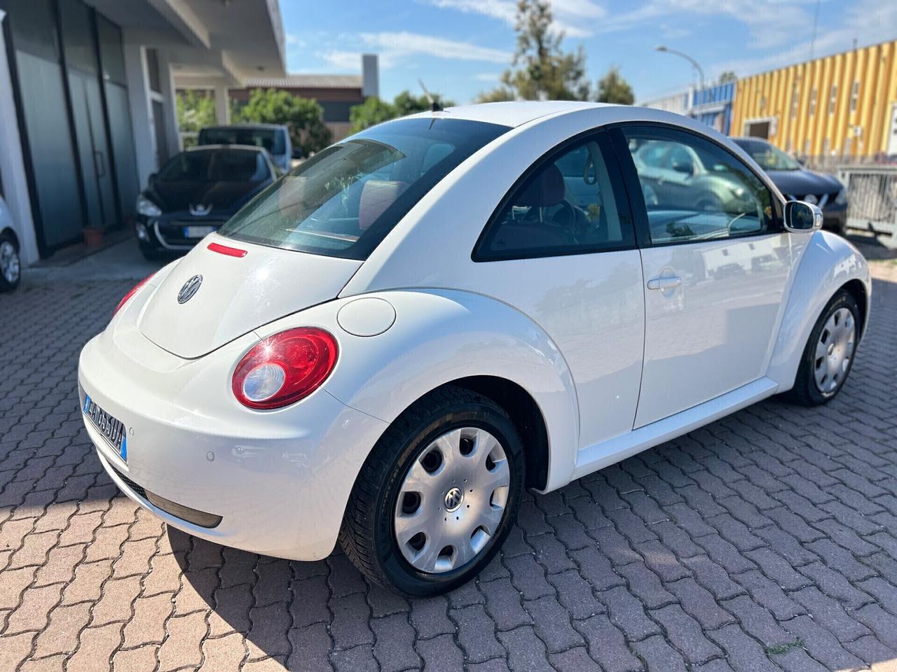 Volkswagen New Beetle 1.6 BENZINA