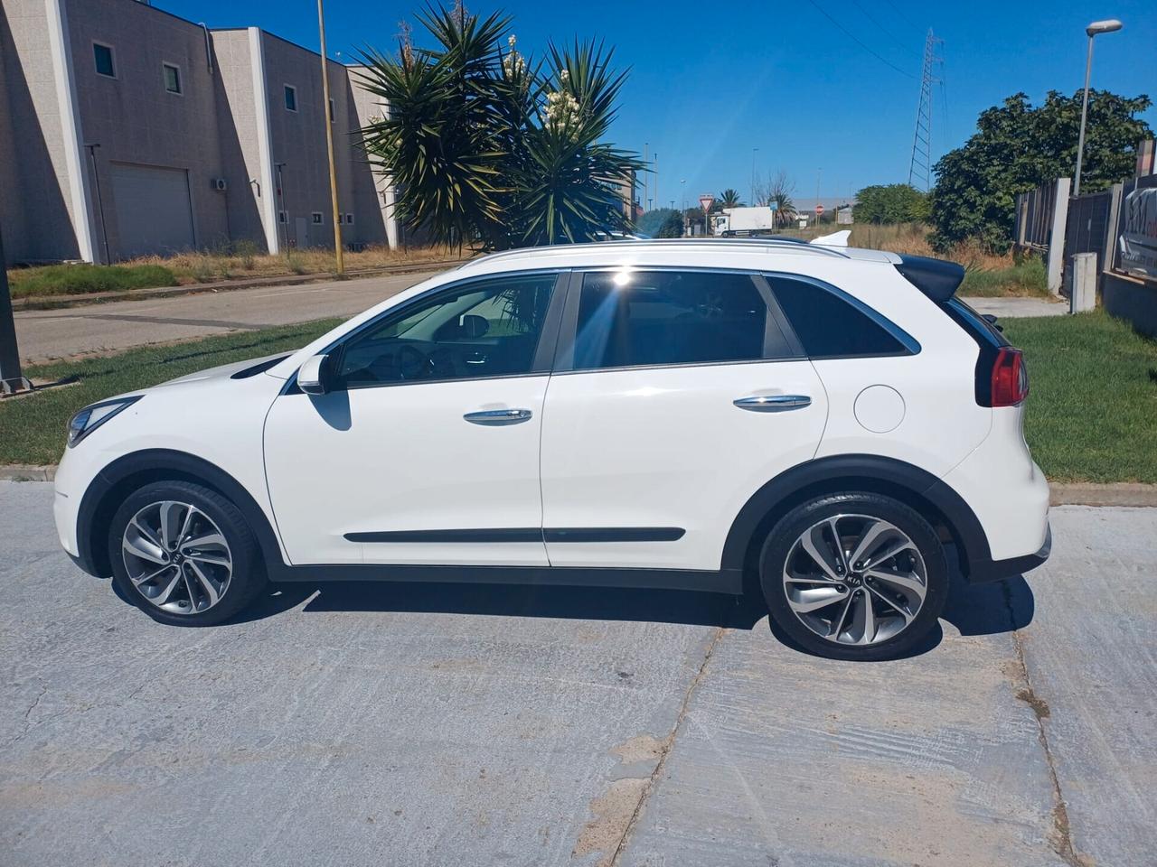 Kia Niro 1.6 Full Hybrid Style* N1 con IVA ESPOSTA