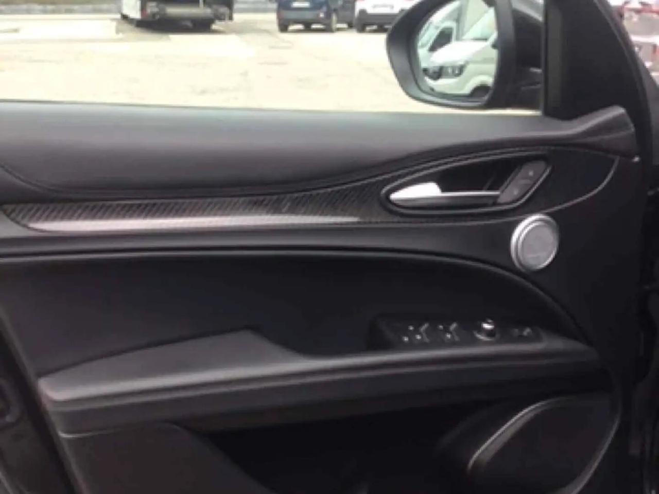 Alfa Romeo Stelvio 2.9 Bi-Turbo V6 510 CV AT8 Quadrifoglio
