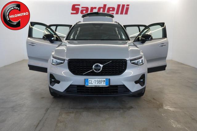 VOLVO XC40 B4 AWD automatico Plus Dark
