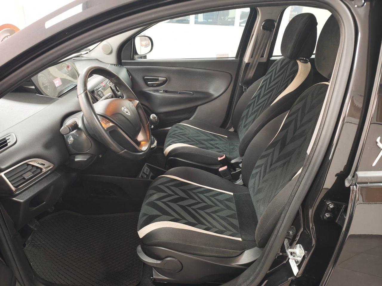 Lancia Ypsilon 5 Porte Ypsilon 1.2 Gold 69cv my16