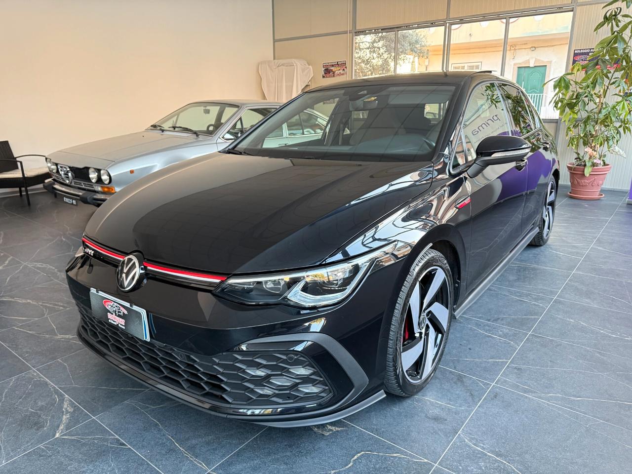 Volkswagen Golf GTI Golf 2.0 TSI GTI