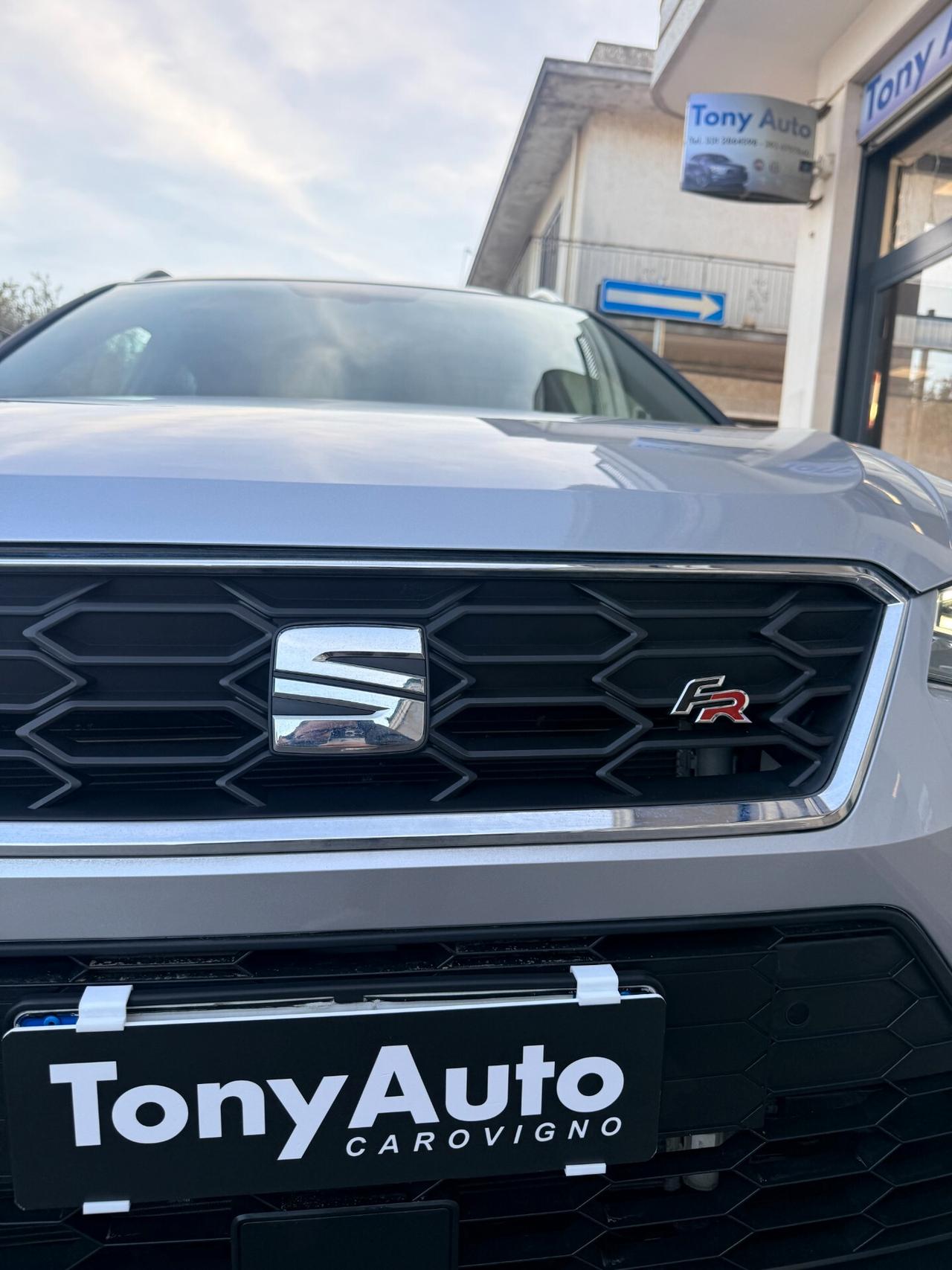 Seat Arona 1.0 TGI FR BENZINA/METANO DI SERIE, CON APPLE CARPLAY,ANDROID AUTO,TELECAMERA,NAVI,FULL LED