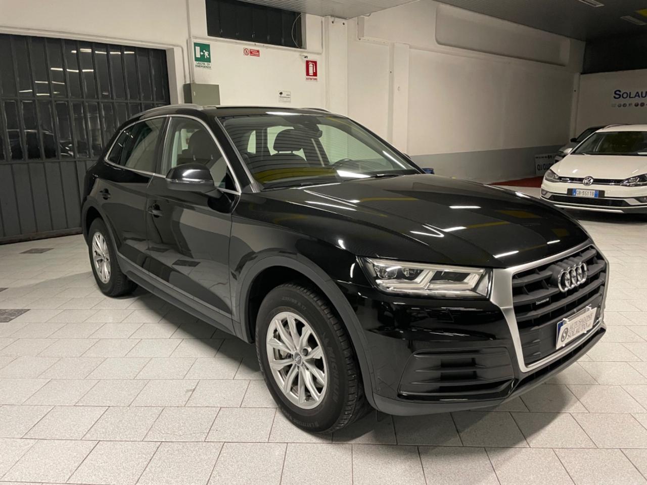 Audi Q5 2.0 TDI quattro S tronic Business Led Navy