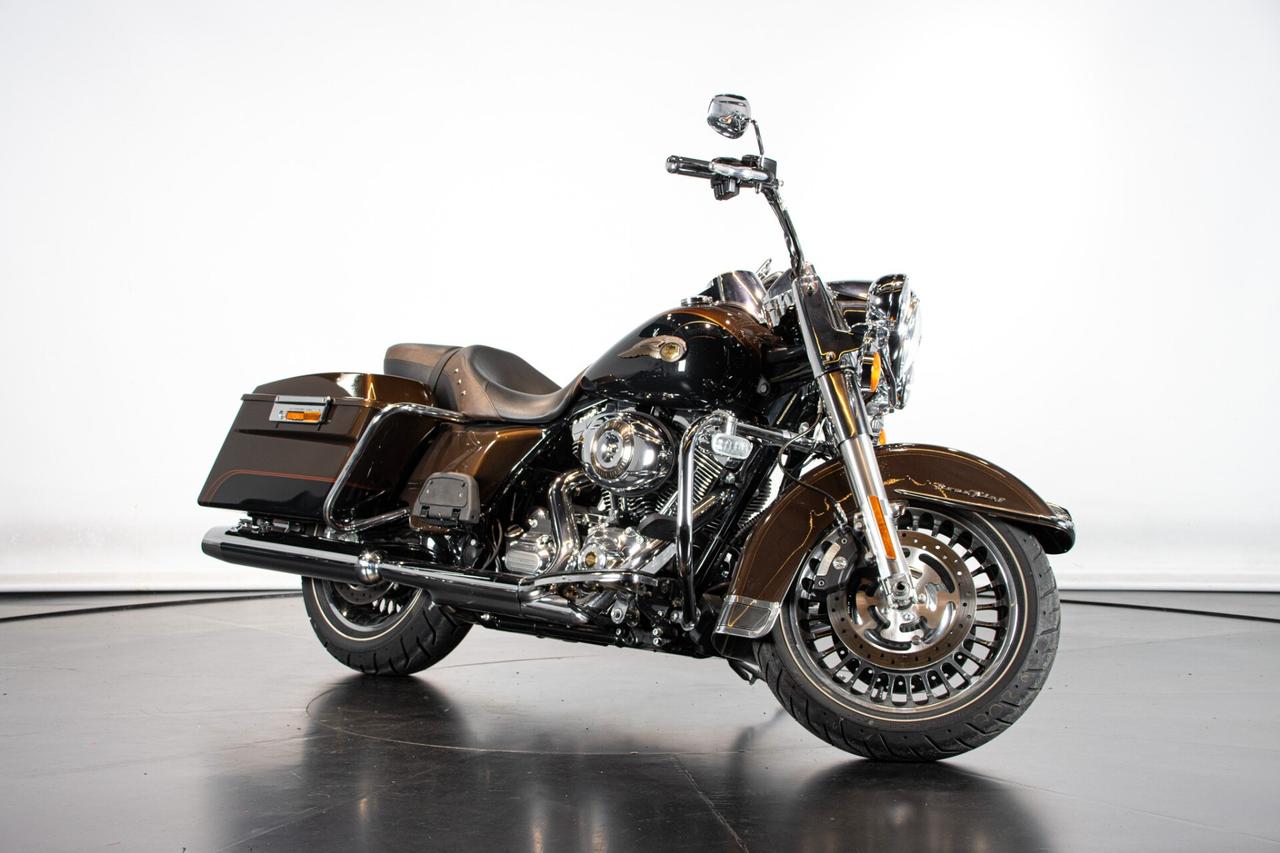 Harley-davidson Road King C.V.O. 110TH° ANNIVERSARY - 2013