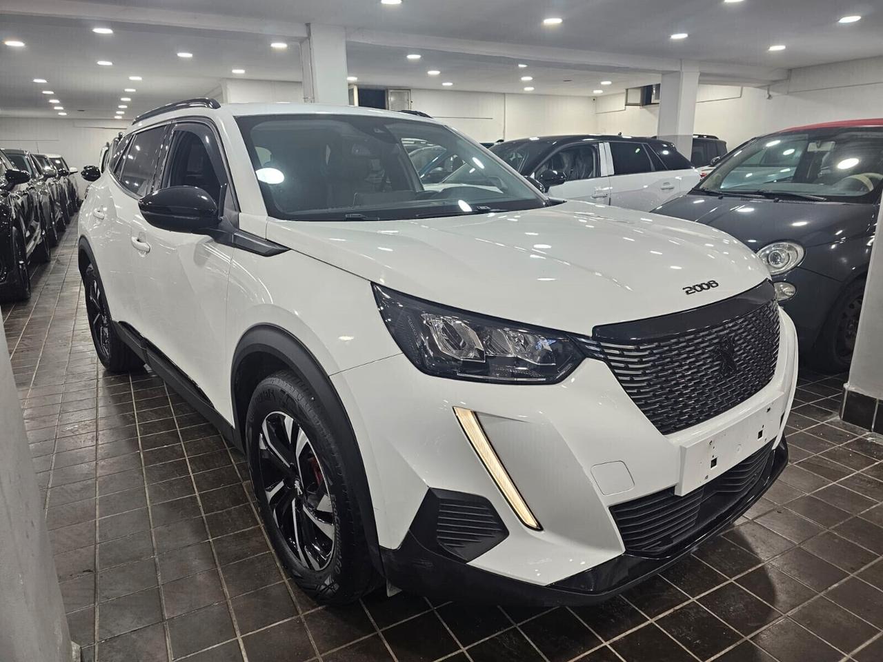 NUOVA PEUGEOT 2008 ALLURE PACK 1.5 BLUEHDI 131CV EAT8 F1