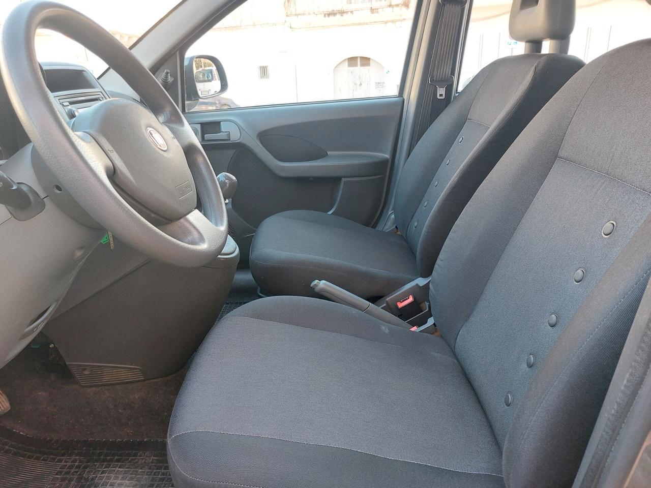 FIAT PANDA 1.2 BENZ 51KW 70 CV 2011 CLIMA SERVOSTERZO BARRE PERFETTA