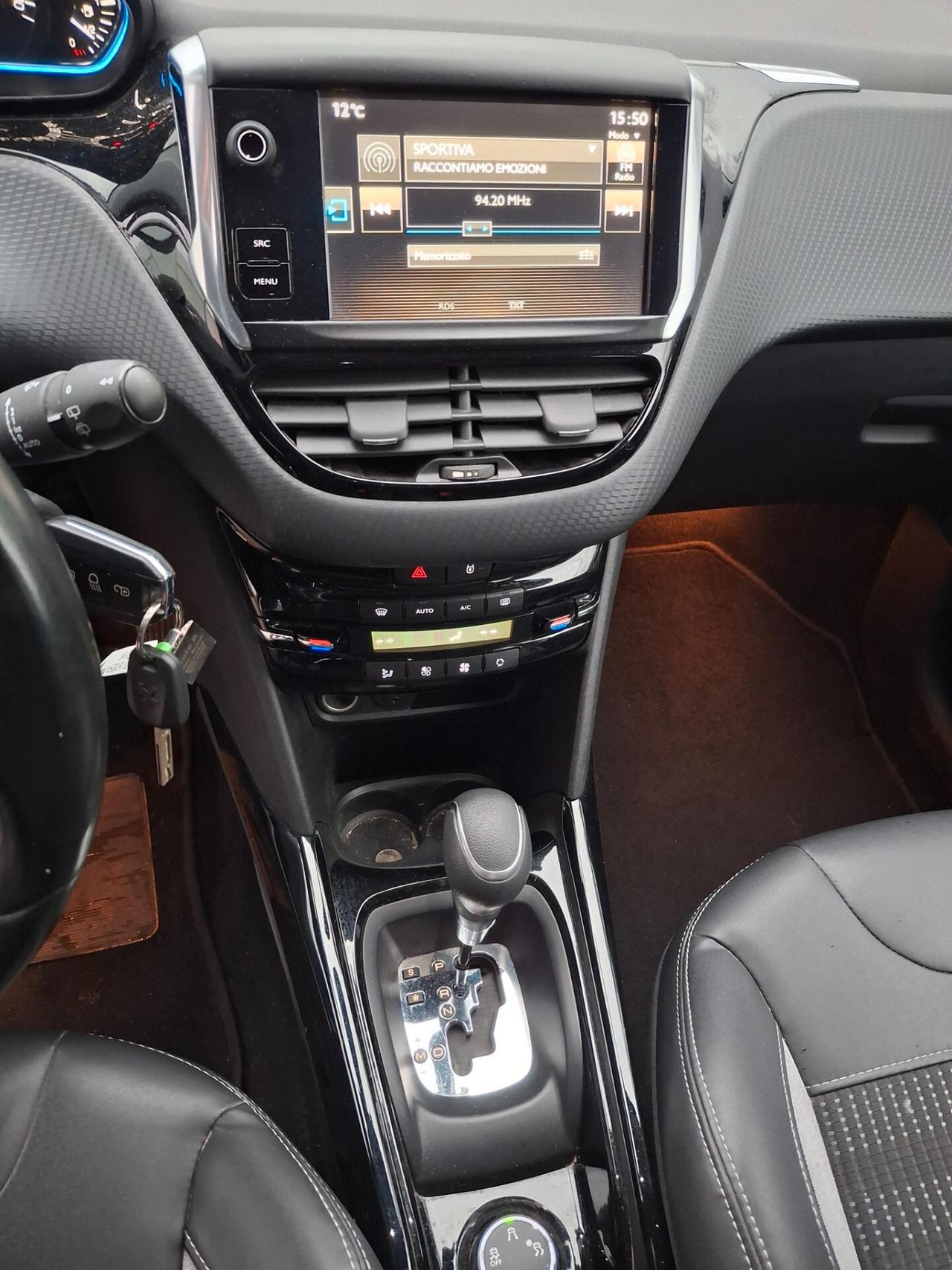 Peugeot 2008 PureTech Turbo 110 S&S Black Matt-AUTOMATICA-